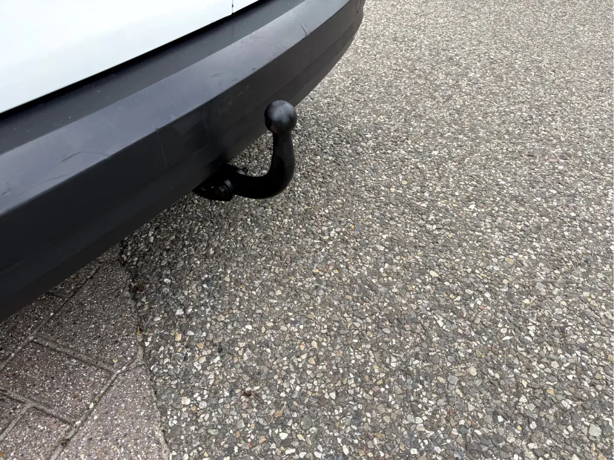 2.0 TDI 102pk Automaat Airco, Trekhaak, Cruise Controll