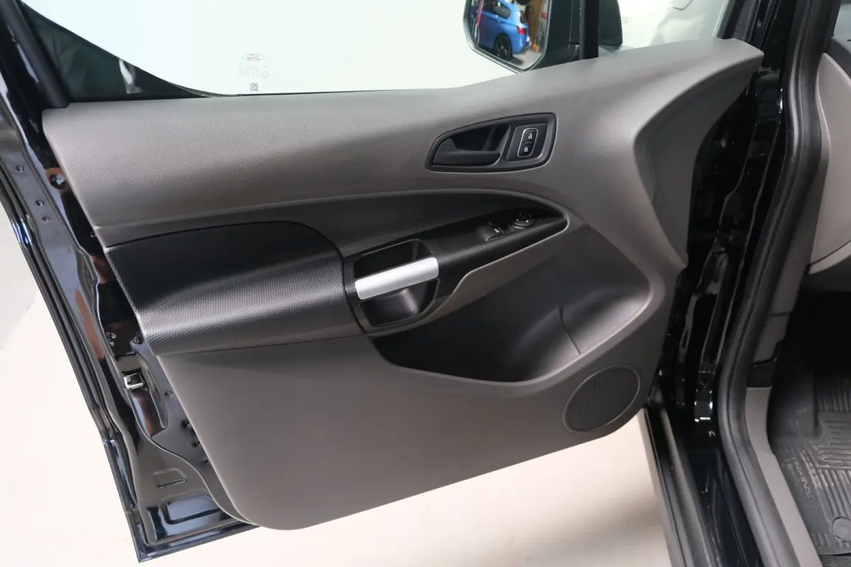1.5 EcoBlue L1 Automaat - N.A.P. Airco, Cruise, Navi, PDC, Camera, Trekhaak.