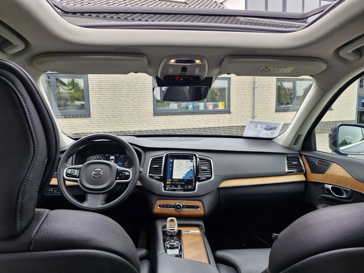T8 Recharge AWD Inscription | Harman Kardon audiosysteem | Stuur verwarmd | Elektrisch verstelbare stoel(en) met geheugen | Extra getint glas achter |Voorstoelen verwarmd | Trekhaak | Electr