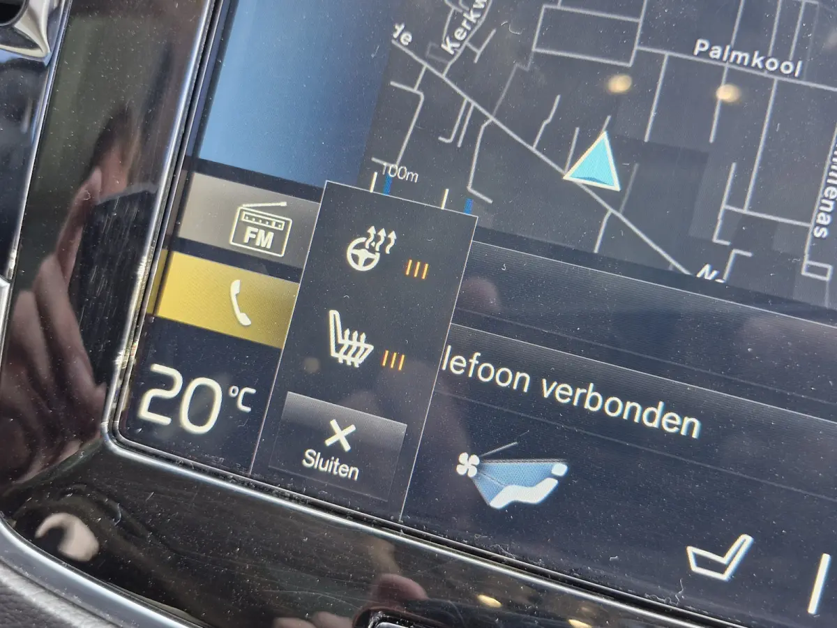 T8 Twin Engine AWD Inscription | head-up | camera | Elect dak | dodehoek detectie | Luxury-Line (achteruitrijcamera, head-up display) | Volle auto