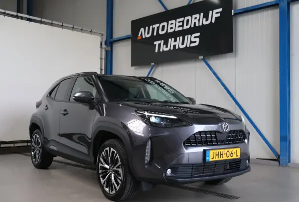1.5 Hybrid 130 GR SPORT - Airco, Cruise, Virtual display, Camera, Stoel/stuur verwarming, PDC, Navi.