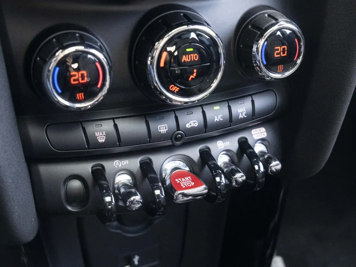 One Business Edition | Navigatie | Apple Carplay