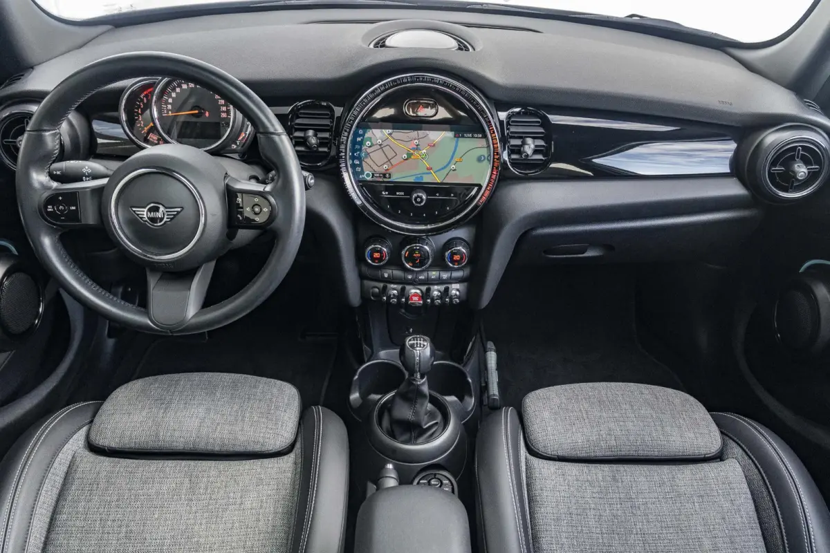 One Business Edition | Navigatie | Apple Carplay