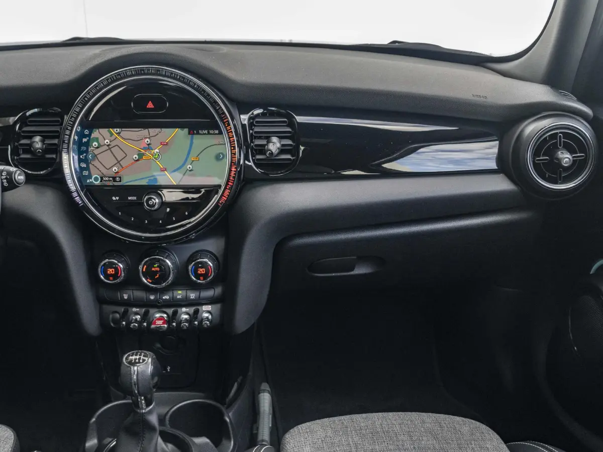One Business Edition | Navigatie | Apple Carplay
