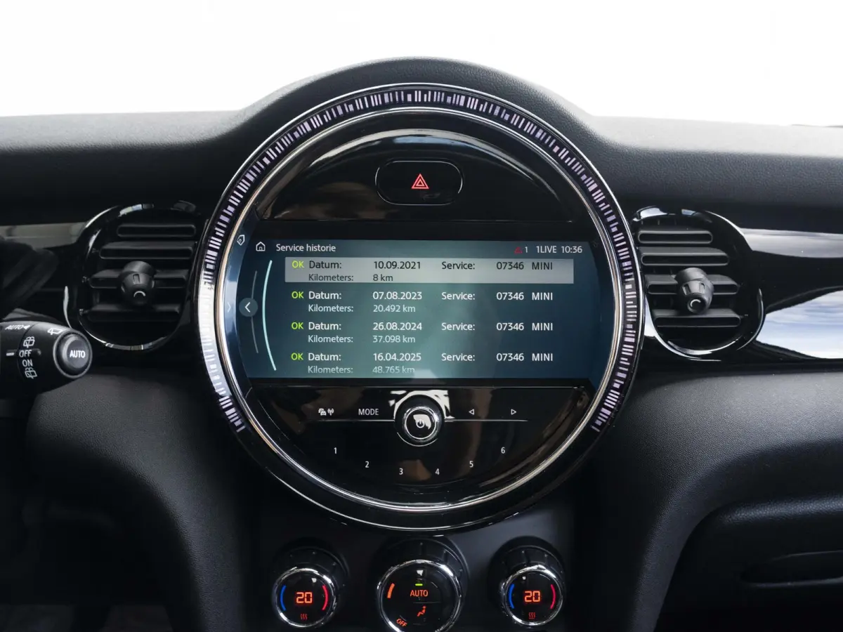 One Business Edition | Navigatie | Apple Carplay