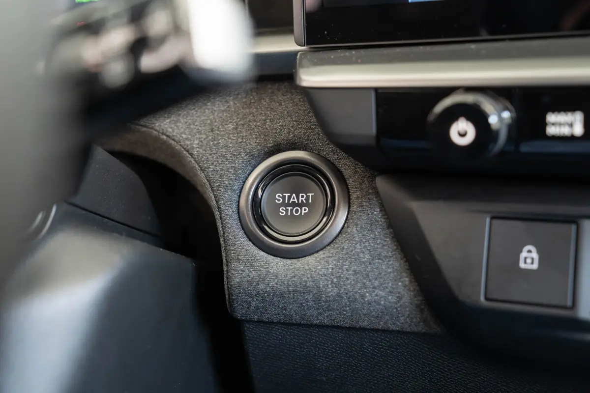 1.6 Turbo Plug-in-Hybrid GS | Tot 8 Jaar Garantie | Lederen bekleding | Trekhaak | Panoramadak | 20 Inch velgen | Stoel & Stuuverwarming | 7.4 KW Lader | Focal Audio |