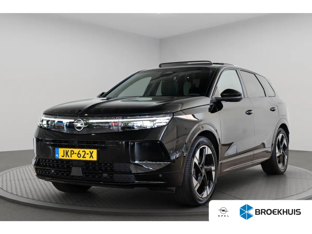 1.6 Turbo Plug-in-Hybrid GS | Tot 8 Jaar Garantie | Lederen bekleding | Trekhaak | Panoramadak | 20 Inch velgen | Stoel & Stuuverwarming | 7.4 KW Lader | Focal Audio |