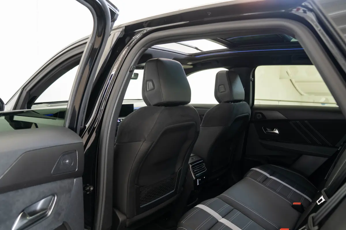 1.6 Turbo Plug-in-Hybrid GS | Tot 8 Jaar Garantie | Lederen bekleding | Trekhaak | Panoramadak | 20 Inch velgen | Stoel & Stuuverwarming | 7.4 KW Lader | Focal Audio |