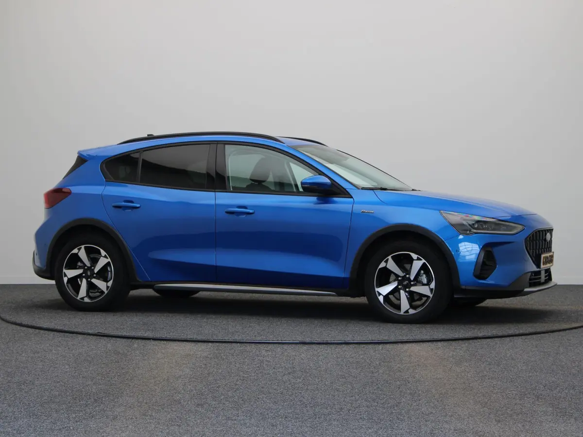 1.0 EcoBoost Hybrid Active Style | Cruise Control | Climate Control | Navigatie systeem | Apple Carplay & Android Auto | Stuurverwarming | Stoelverwarming | Achteruitrijcamera | Trekhaak |