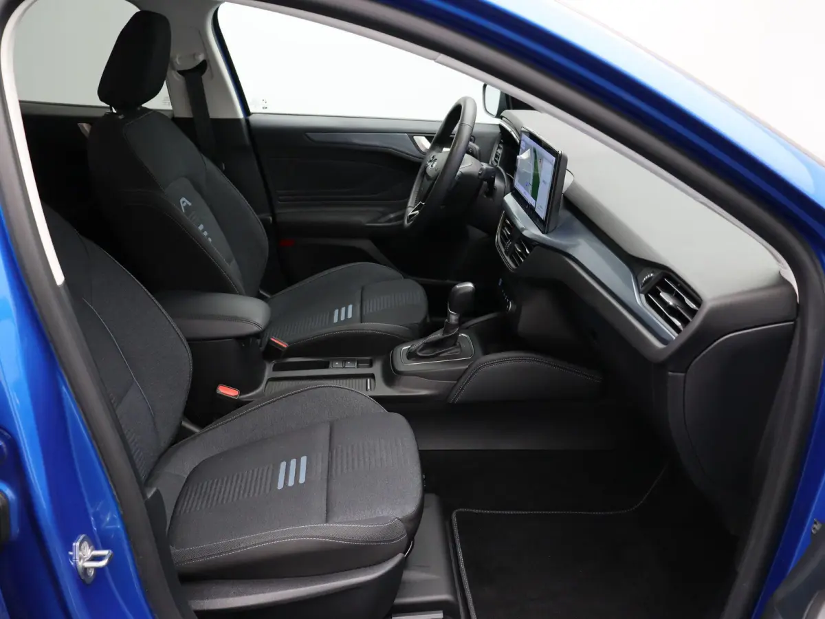 1.0 EcoBoost Hybrid Active Style | Cruise Control | Climate Control | Navigatie systeem | Apple Carplay & Android Auto | Stuurverwarming | Stoelverwarming | Achteruitrijcamera | Trekhaak |