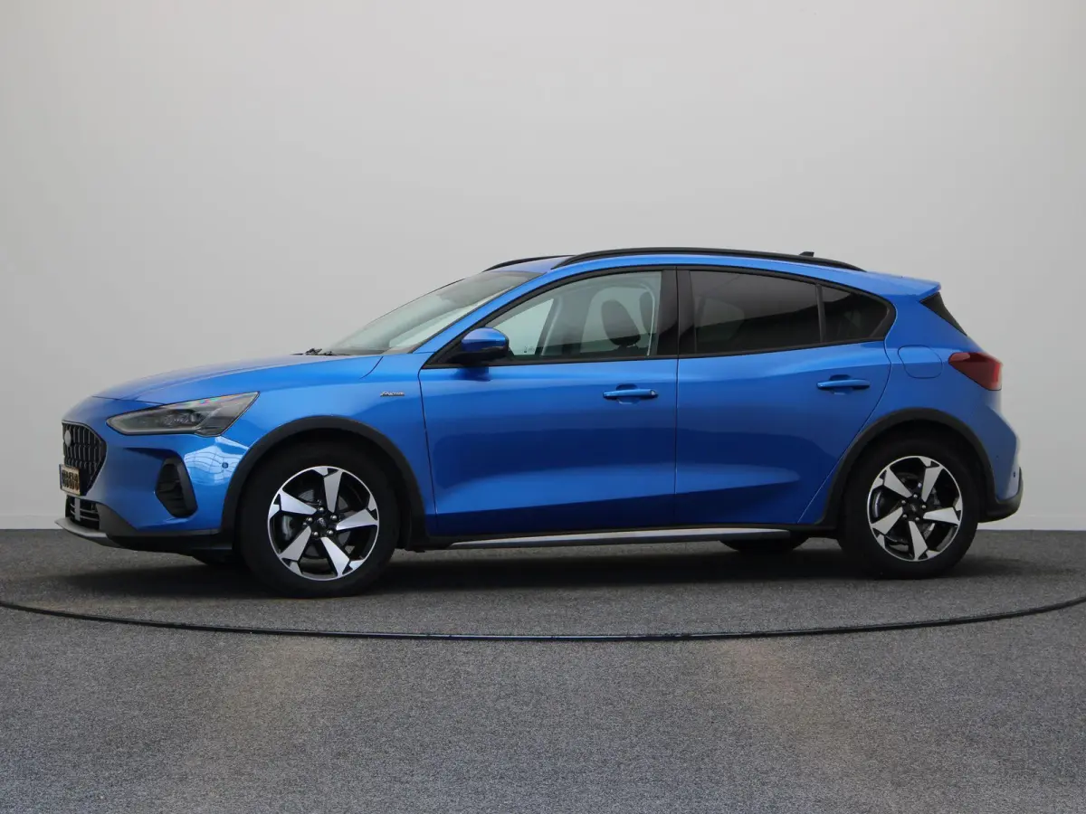 1.0 EcoBoost Hybrid Active Style | Cruise Control | Climate Control | Navigatie systeem | Apple Carplay & Android Auto | Stuurverwarming | Stoelverwarming | Achteruitrijcamera | Trekhaak |