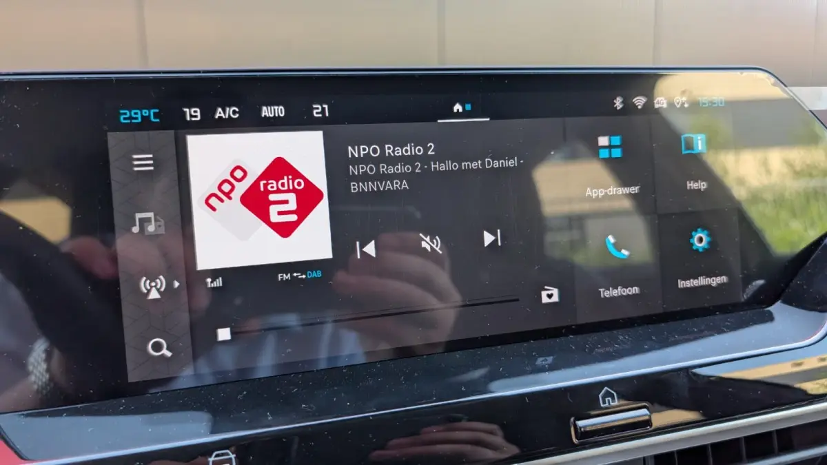 Collection 156pk Extended range 54 kWh | Navigatie | Apple Carplay / Android Auto | Camera | Stoelverwarming | Voorruit verwarming | Getint Glas | Cruise Control | | Achteruitrijcamera | Air