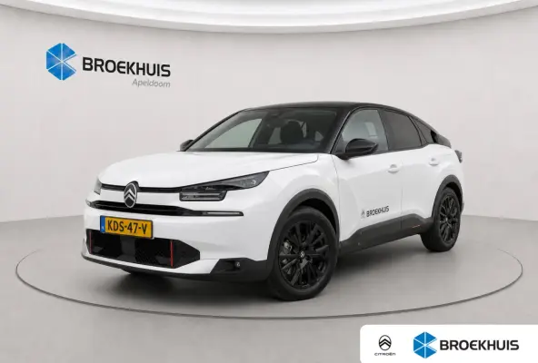 Collection 156pk Extended range 54 kWh | Navigatie | Apple Carplay / Android Auto | Camera | Stoelverwarming | Voorruit verwarming | Getint Glas | Cruise Control | | Achteruitrijcamera | Air