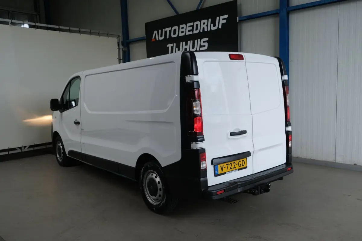 1.6 CDTI L2H1 3p Edition EcoFlex - Airco, PDC, Trekhaak.