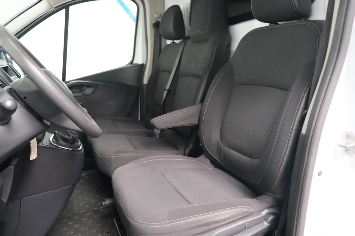 1.6 CDTI L2H1 3p Edition EcoFlex - Airco, PDC, Trekhaak.