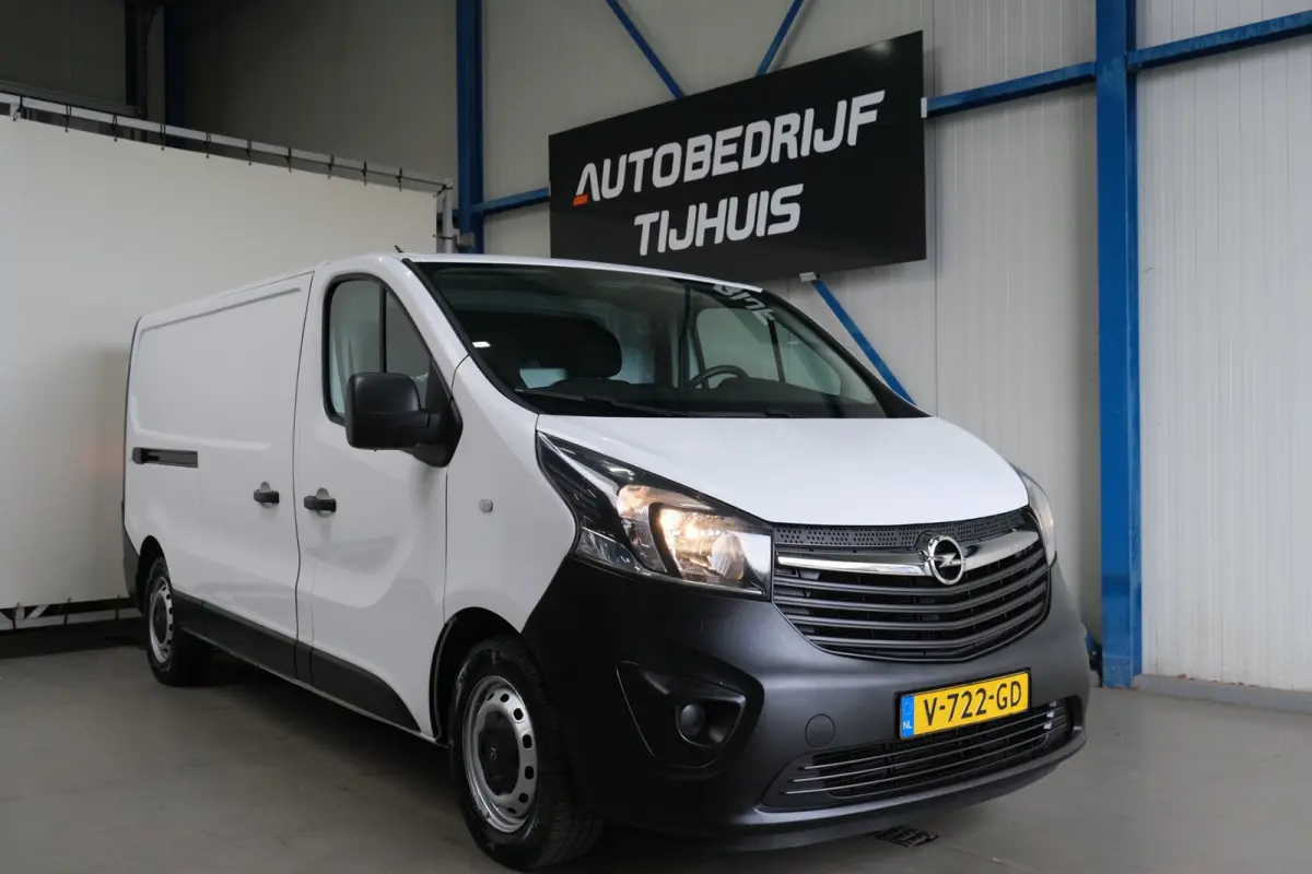 1.6 CDTI L2H1 3p Edition EcoFlex - Airco, PDC, Trekhaak.