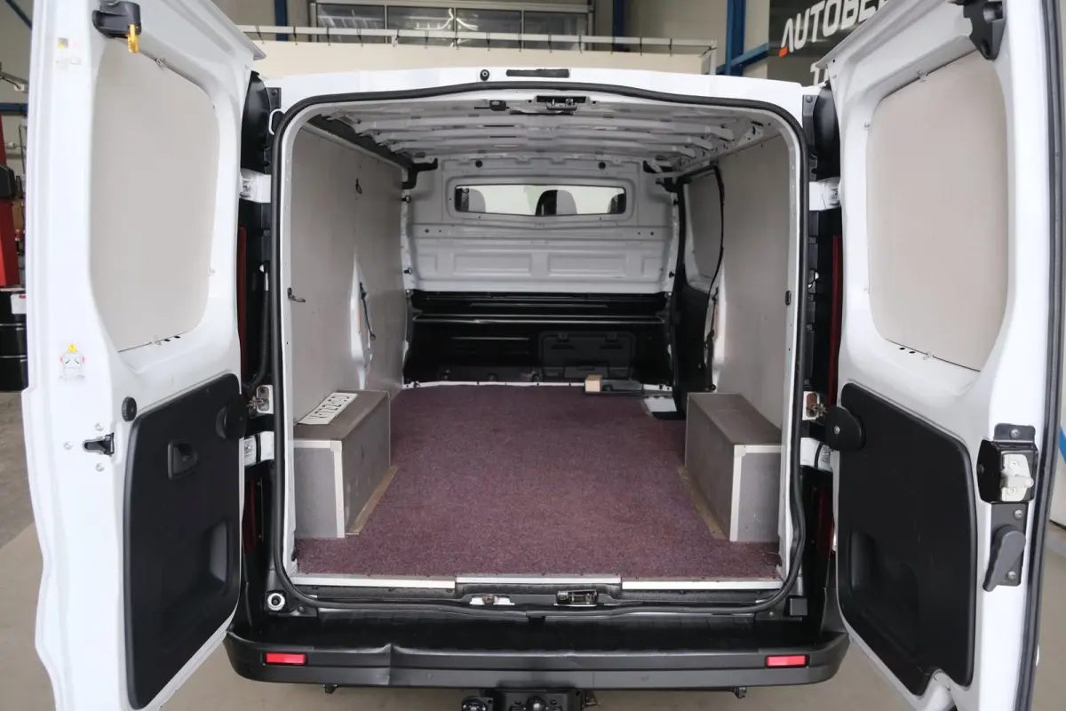 1.6 CDTI L2H1 3p Edition EcoFlex - Airco, PDC, Trekhaak.