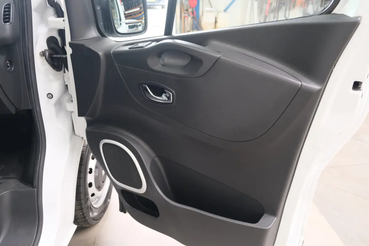 1.6 CDTI L2H1 3p Edition EcoFlex - Airco, PDC, Trekhaak.