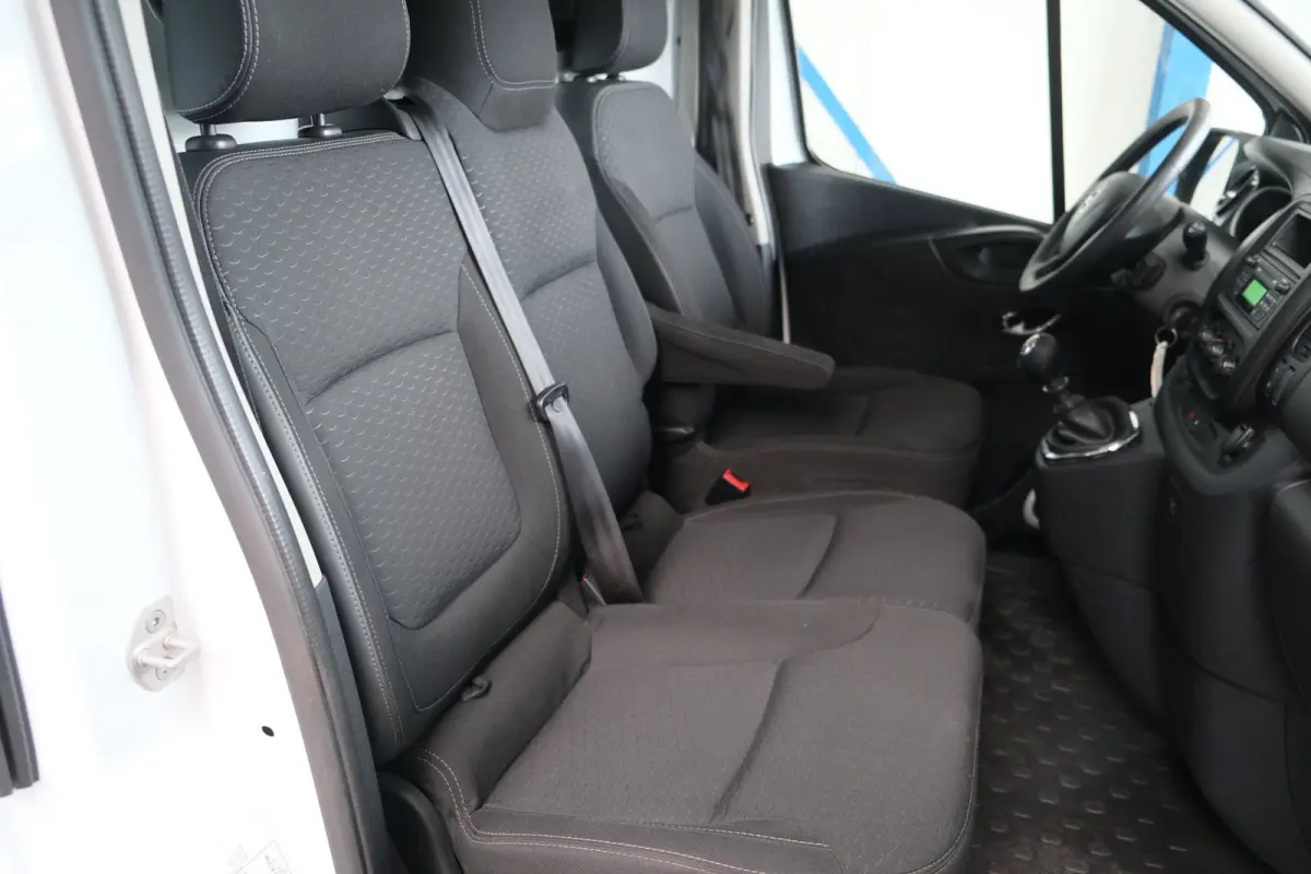 1.6 CDTI L2H1 3p Edition EcoFlex - Airco, PDC, Trekhaak.