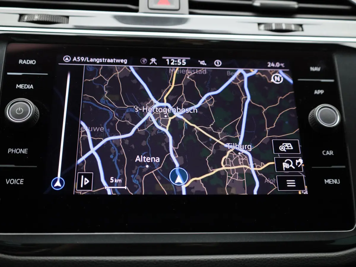 1.5 TSI Elegance 150 PK| Dealeronderhouden | Trekhaak | Navigatie | Achteruitrijcamera | Climatronic ( 3 zones ) | Parkeersensoren + Assistent | Achterklep Elektrisch