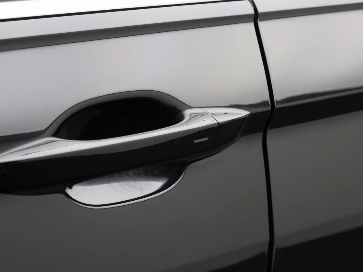 1.5 TSI Elegance 150 PK| Dealeronderhouden | Trekhaak | Navigatie | Achteruitrijcamera | Climatronic ( 3 zones ) | Parkeersensoren + Assistent | Achterklep Elektrisch