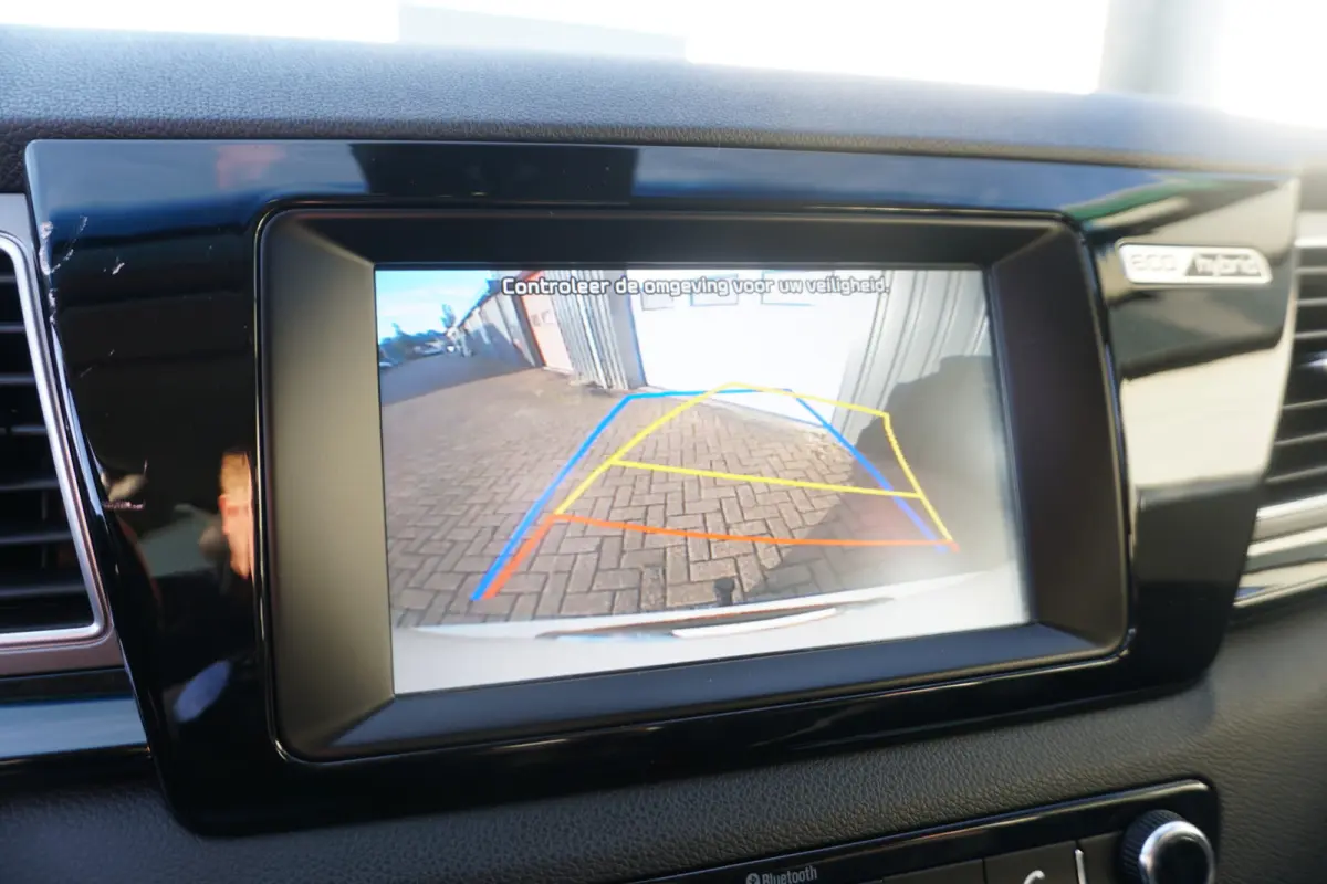 1.6 GDi Hybrid DynamicLine | CAMERA | TREKHAAK | WIT METALLIC |