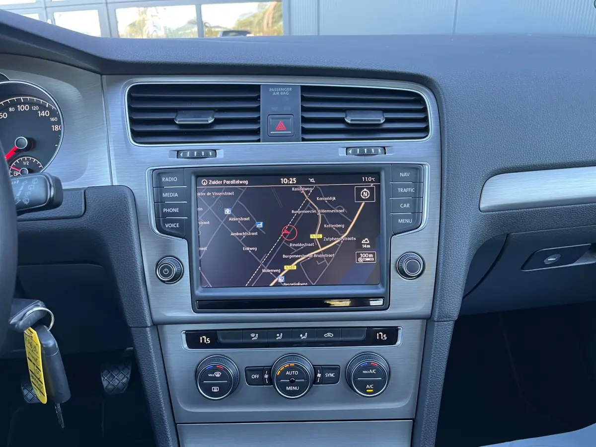 1.0 TSI Comfortline NL.Auto/Navigatie/Clima/Cruise/Trekhaak/Pdc/1Ste Eigenaar/Goed onderhouden