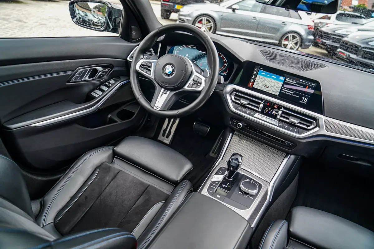 M340i xDrive High Executive | Schuifdak | Mosselman Tuning | Head up | Carplay | HarmanKardon | Stuurwielverwarming