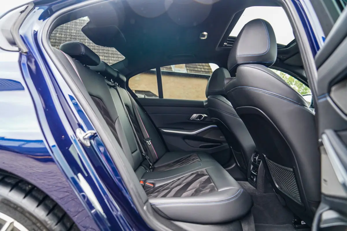 M340i xDrive High Executive | Schuifdak | Mosselman Tuning | Head up | Carplay | HarmanKardon | Stuurwielverwarming