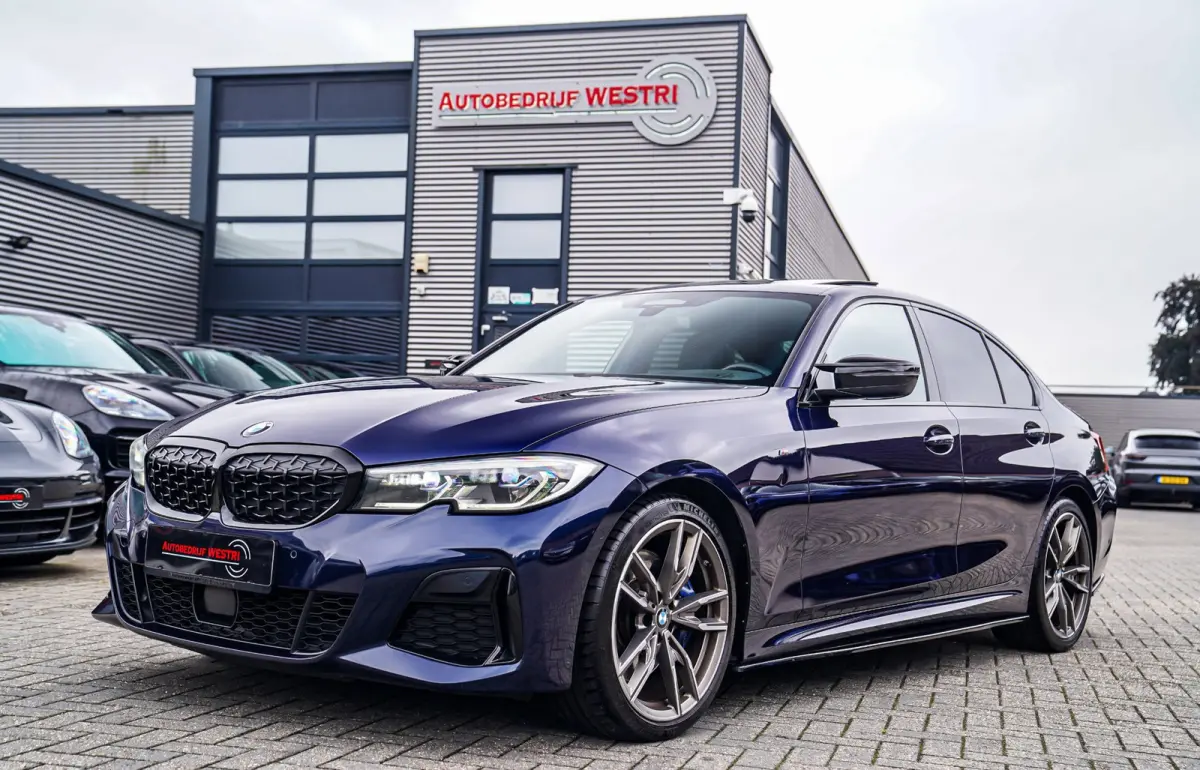M340i xDrive High Executive | Schuifdak | Mosselman Tuning | Head up | Carplay | HarmanKardon | Stuurwielverwarming