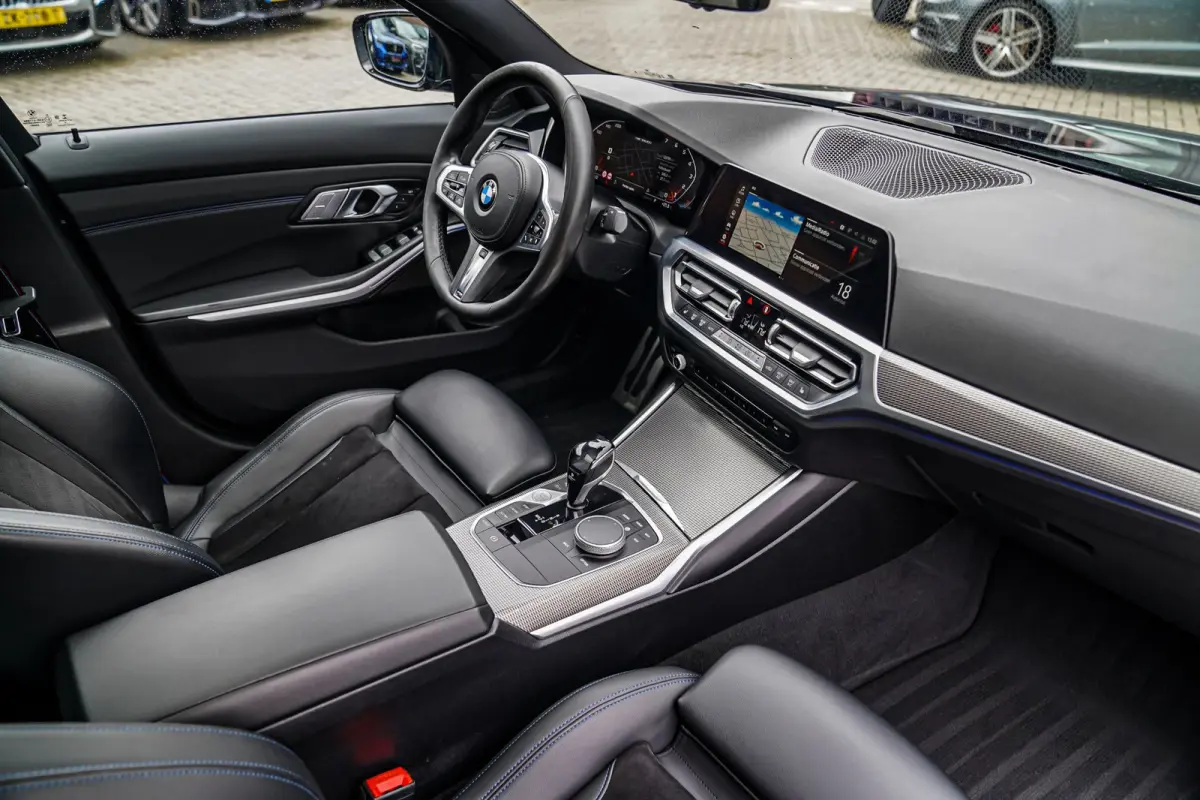 M340i xDrive High Executive | Schuifdak | Mosselman Tuning | Head up | Carplay | HarmanKardon | Stuurwielverwarming