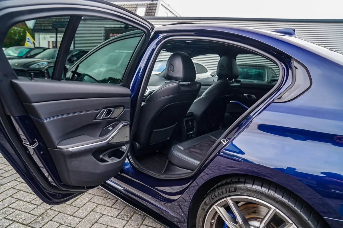 M340i xDrive High Executive | Schuifdak | Mosselman Tuning | Head up | Carplay | HarmanKardon | Stuurwielverwarming
