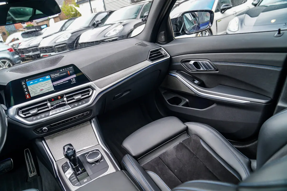 M340i xDrive High Executive | Schuifdak | Mosselman Tuning | Head up | Carplay | HarmanKardon | Stuurwielverwarming