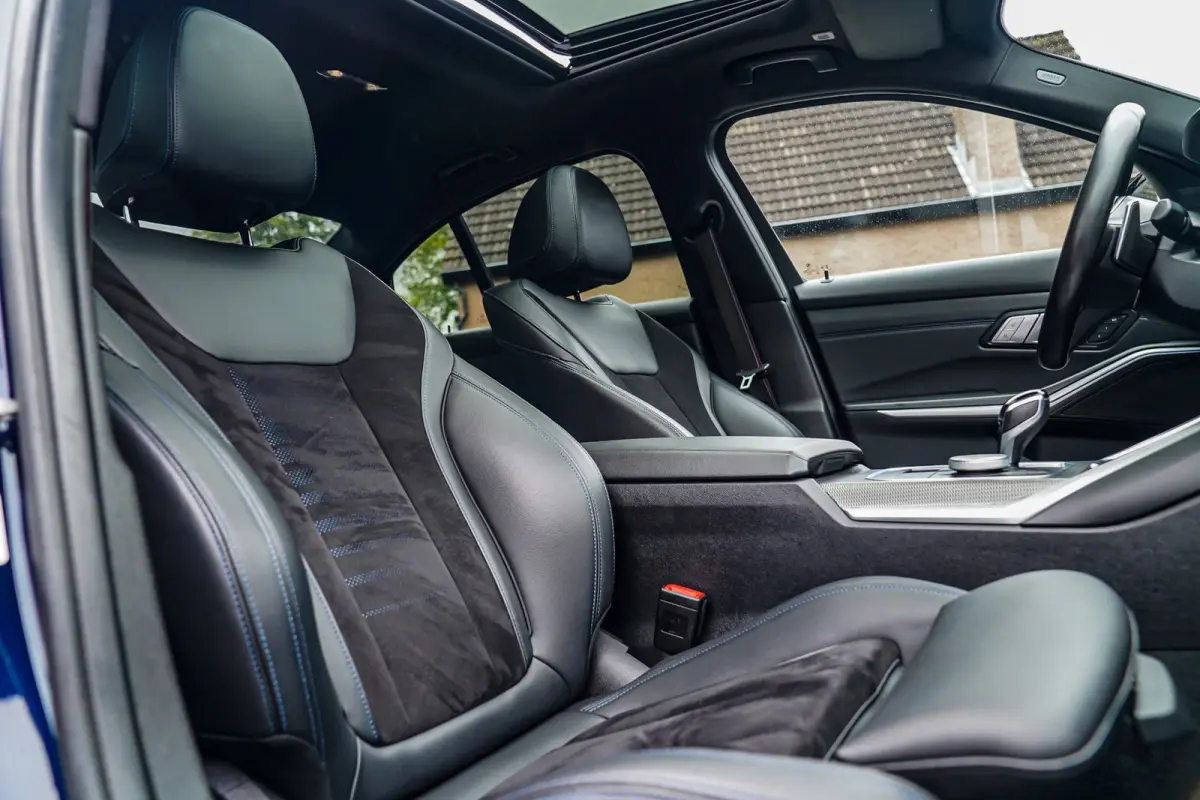 M340i xDrive High Executive | Schuifdak | Mosselman Tuning | Head up | Carplay | HarmanKardon | Stuurwielverwarming