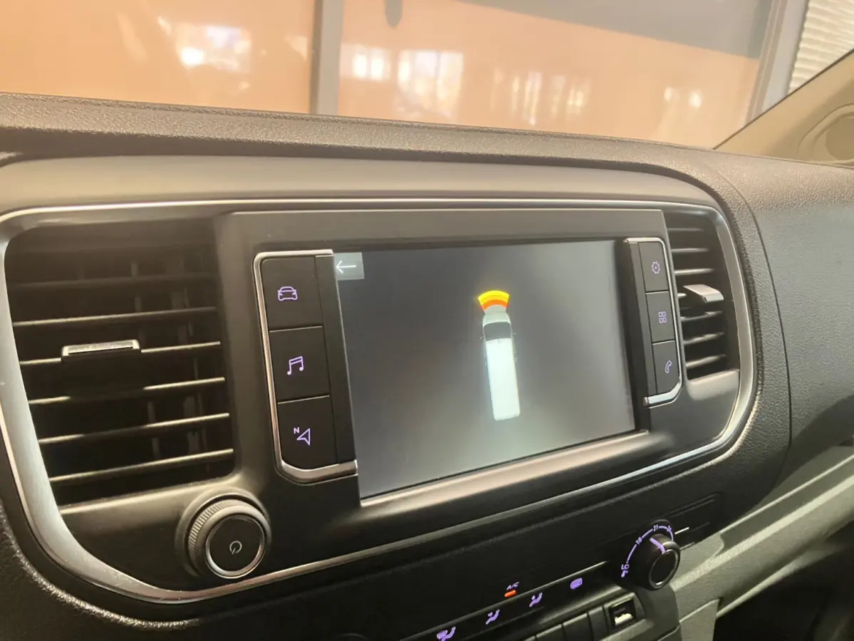 L3H1 Innovation 2.0 CDTI Automaat | Camera | Navigatie | Betimmering | Trekhaak |