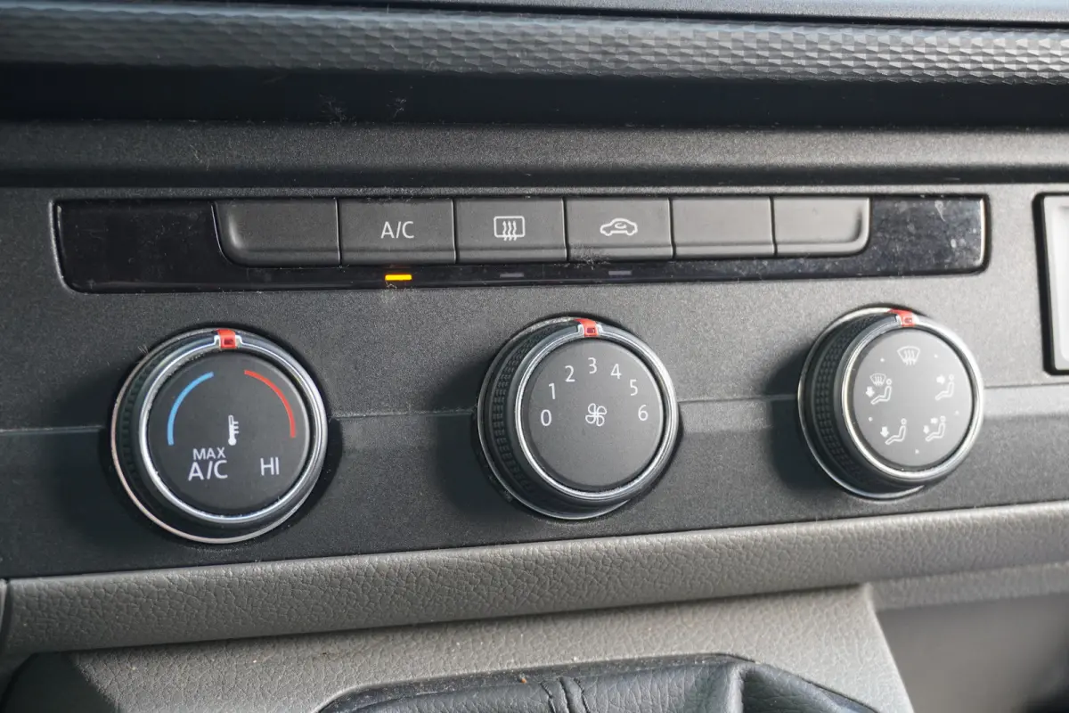 2.0 TDI EURO 6 - Airco - Cruise - Carplay - €13.950,- Excl.