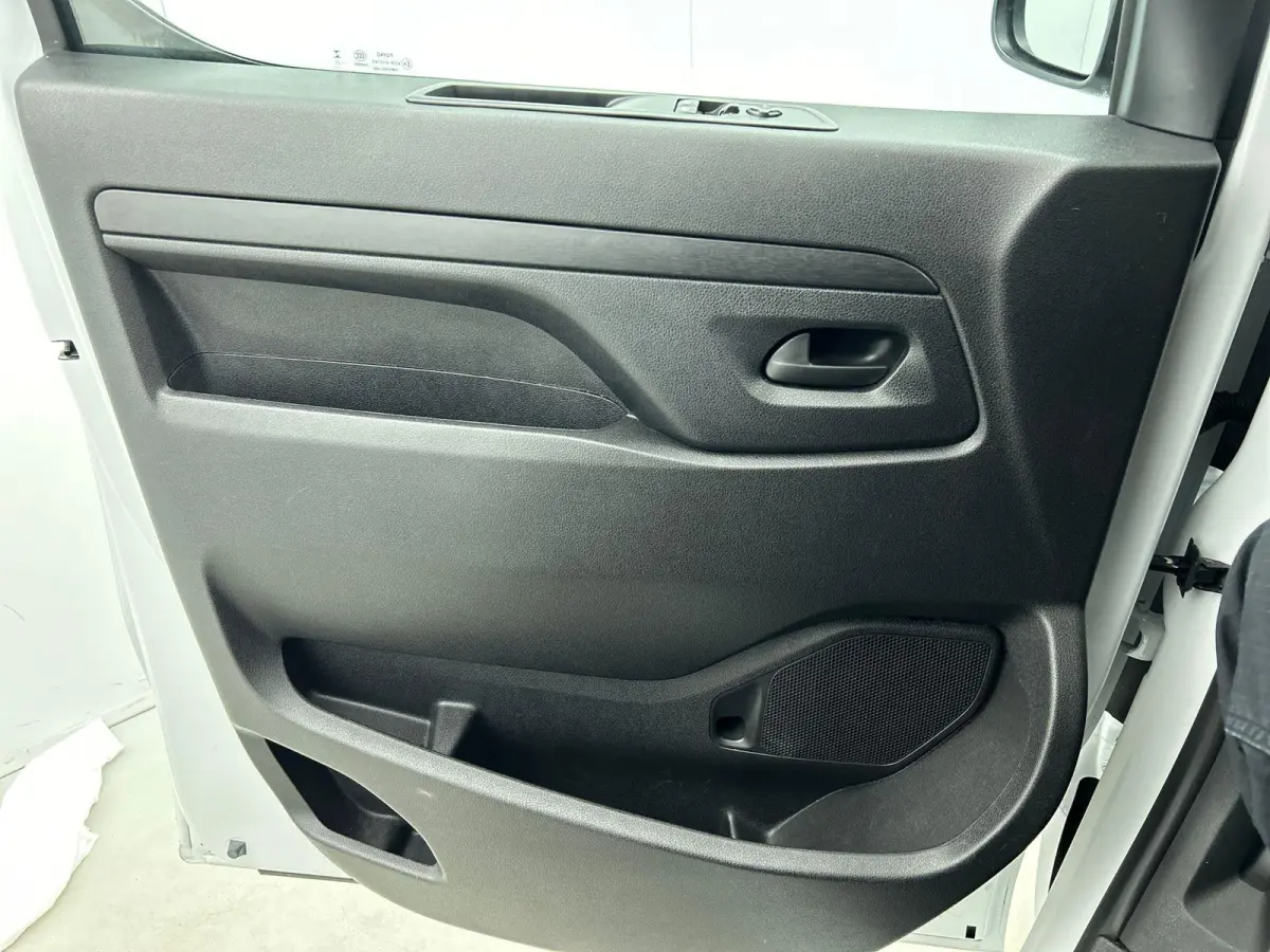 2.0 145pk L3 Automaat Airco Cruise Control Navigatie Trekhaak