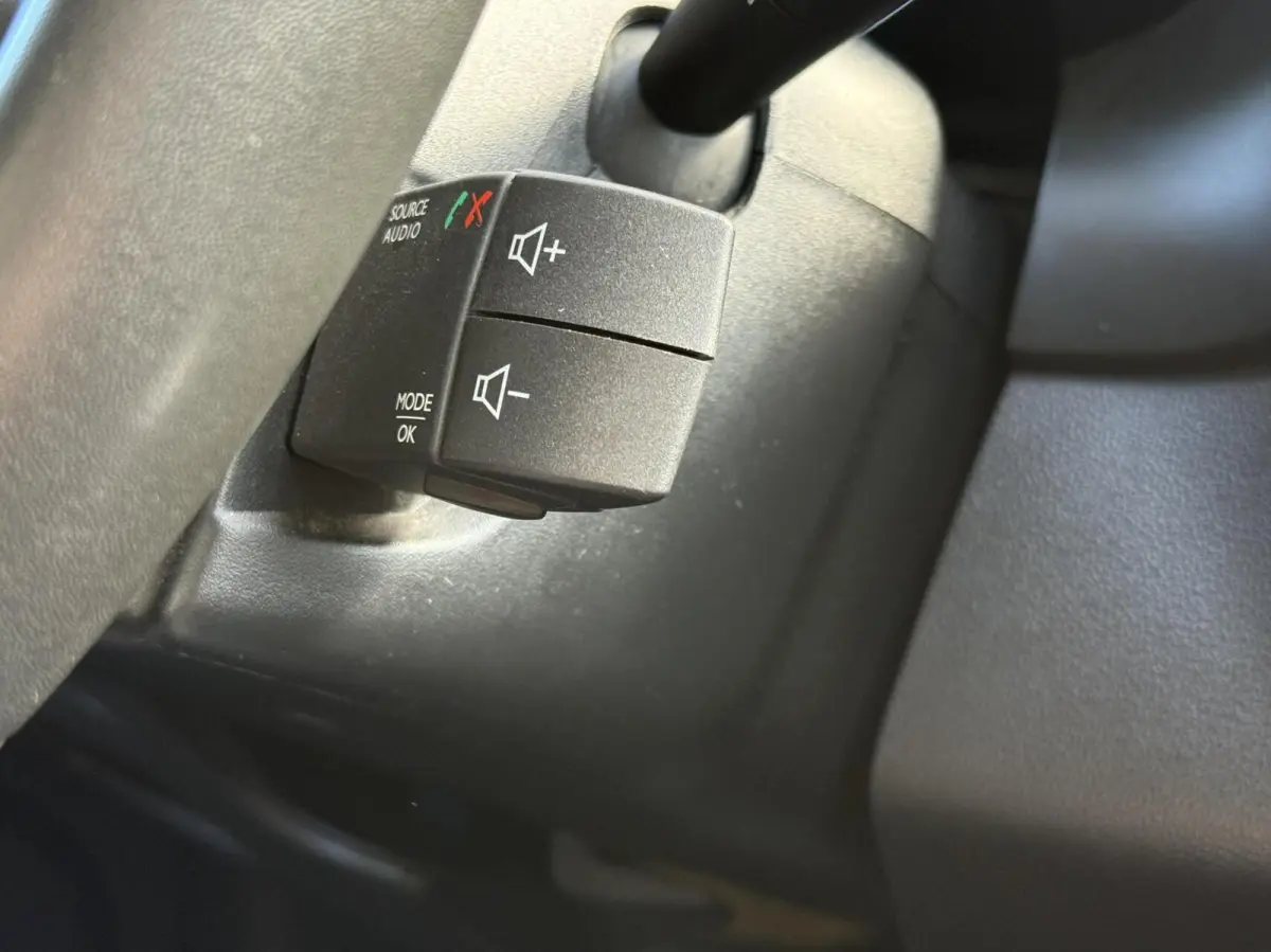 0.9 TCe Limited | Carplay | Keyless | Historie!