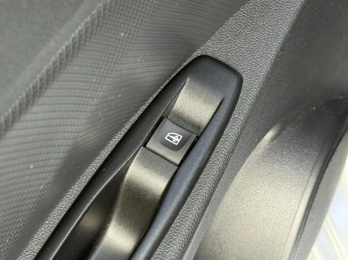 0.9 TCe Limited | Carplay | Keyless | Historie!