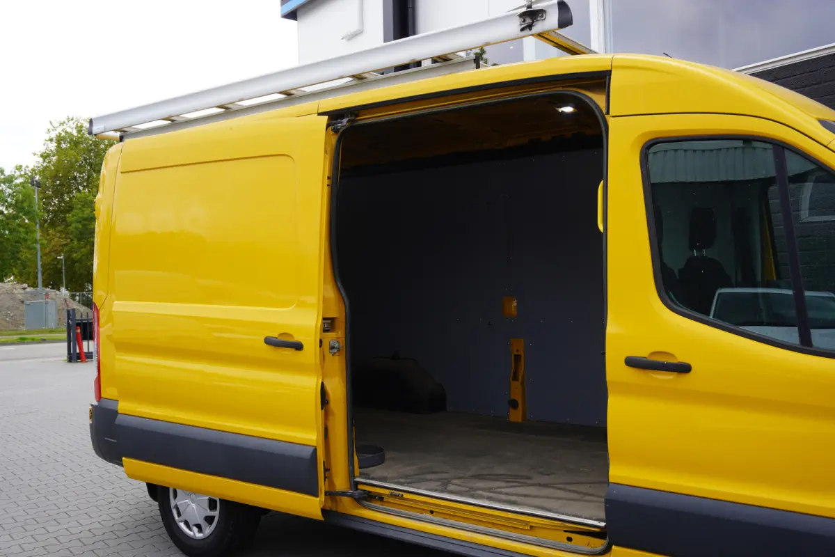 2.0 TDCI 130PK L3H2 EURO 6 - Airco - Cruise - PDC - €11.900,- Excl.