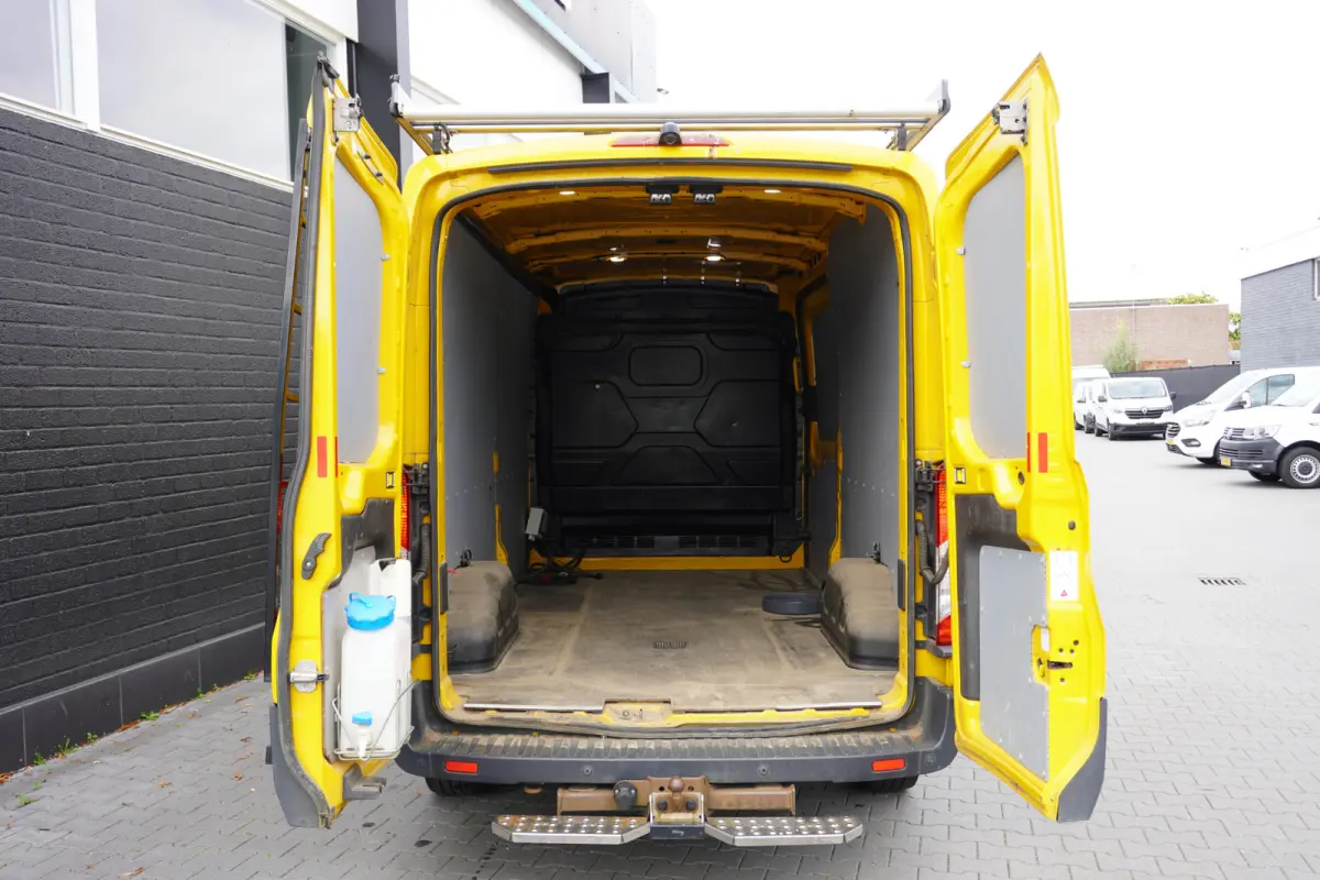 2.0 TDCI 130PK L3H2 EURO 6 - Airco - Cruise - PDC - €11.900,- Excl.