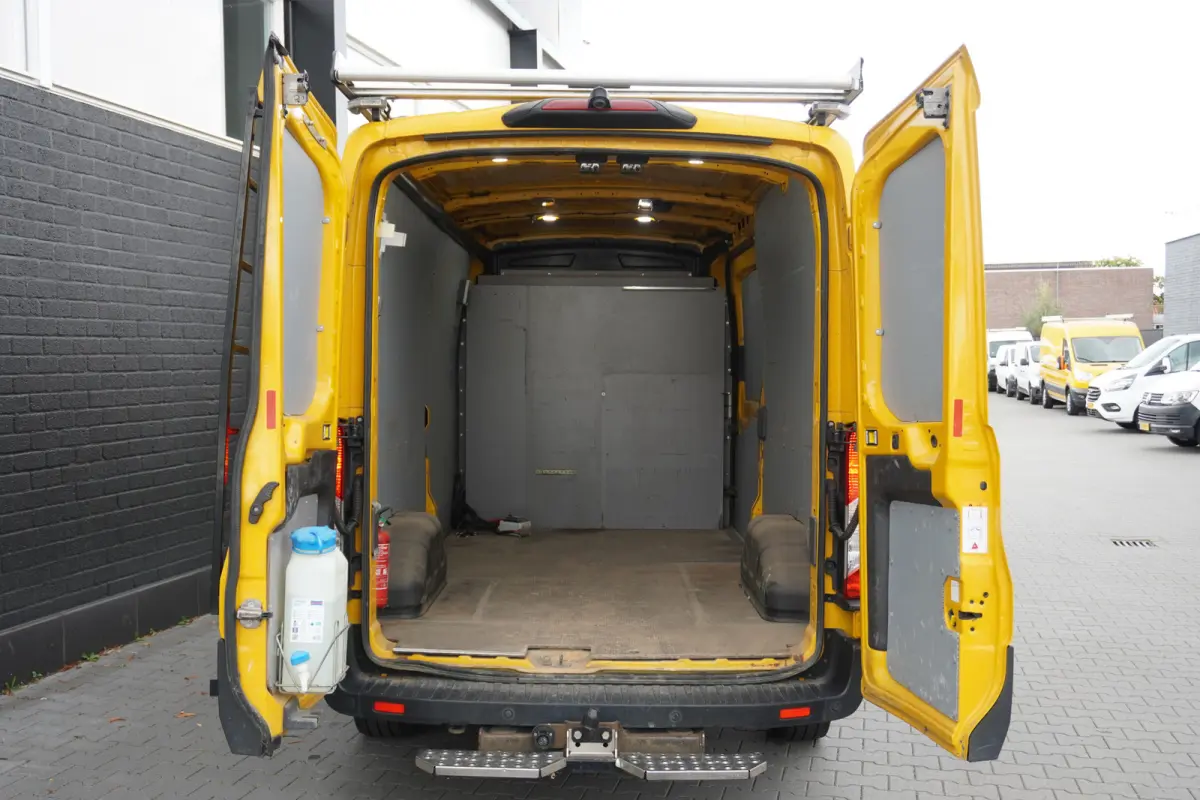 2.0 TDCI 130PK L3H2 EURO 6 - Airco - Navi - PDC - €12.900 Excl.