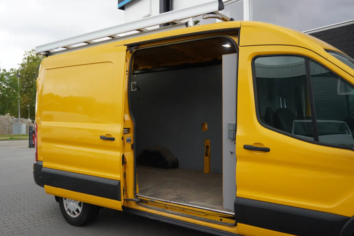 2.0 TDCI 130PK L3H2 EURO 6 - Airco - Navi - PDC - €12.900 Excl.