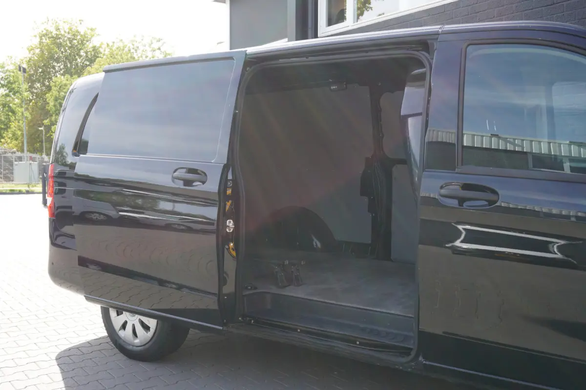 114 CDI XL 2xSchuif Automaat EURO 6 - AC/Climate - Navi - Cruise - €19.900,- Excl.
