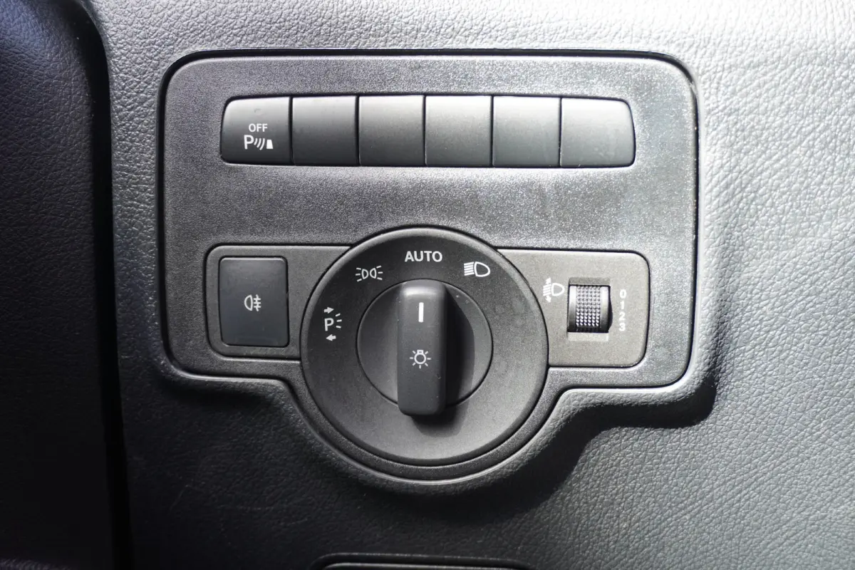 114 CDI XL 2xSchuif Automaat EURO 6 - AC/Climate - Navi - Cruise - €19.900,- Excl.