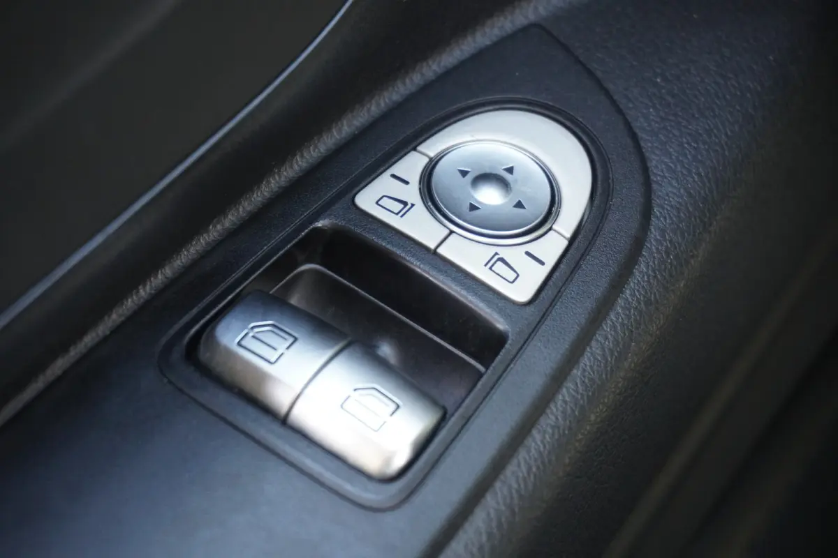 114 CDI XL 2xSchuif Automaat EURO 6 - AC/Climate - Navi - Cruise - €19.900,- Excl.