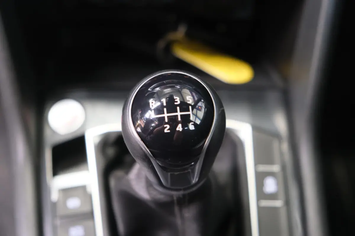 1.5 TSI Style 7p. > Export €9500,- Netto <