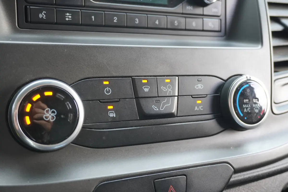 2.0 TDCI EURO 6 - Airco - Cruise - PDC - €13.950,- Excl.