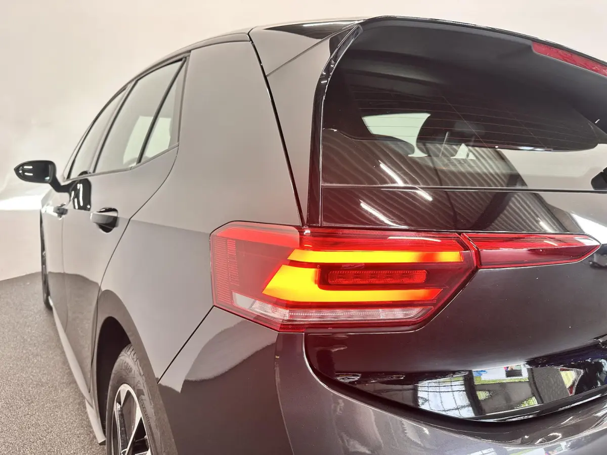 Pro 58 kWh SOH 91% Airco ECC Navi Carplay Adaptive Cruise Control 18" LM Velgen East Derry Full LED PDC
