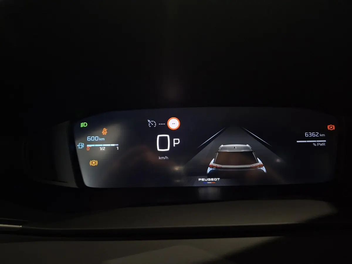 1.2 PureTech 100 Allure | Navigatie | Climate control | Apple Carplay/Android Auto